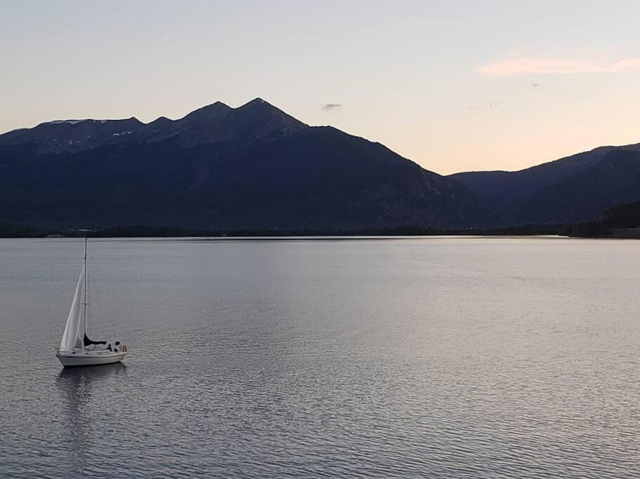 Lake Front Condo 1Bd - Fully Remodeled! Dillon Exteriör bild